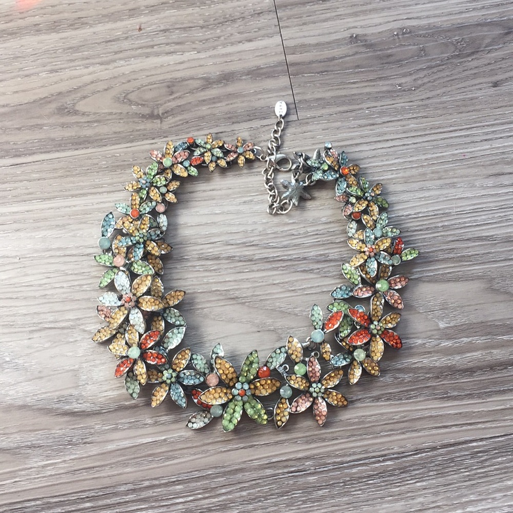 Floral necklace